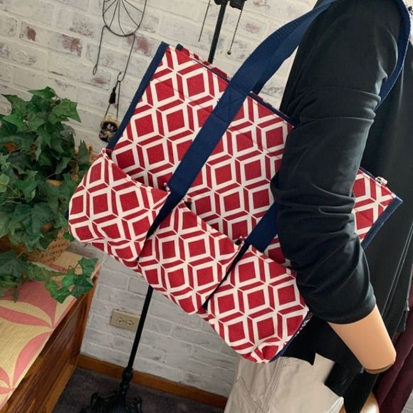 Handbags - NWOT Tricoastal Design tote bag